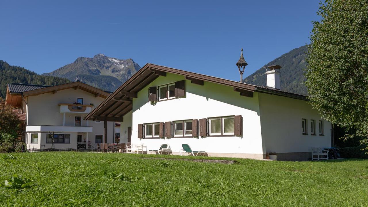 Ahorn Chalet Майрхофен Экстерьер фото